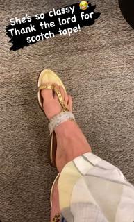 Katee Sackhoff feet photo thumbnail