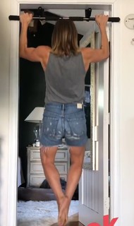 Katee Sackhoff feet photo thumbnail