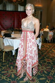 Katee Sackhoff feet photo thumbnail