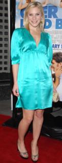 Katee Sackhoff feet photo thumbnail