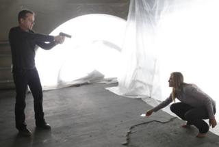 Katee Sackhoff feet photo thumbnail