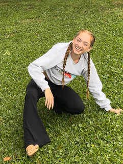 Katelyn Campisi feet photo thumbnail