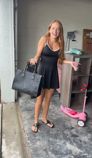 Katelyn Campisi feet photo thumbnail