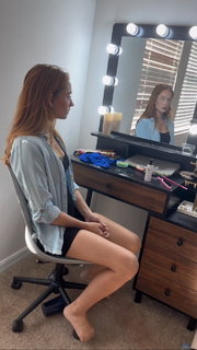 Katelyn Campisi feet photo thumbnail