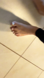 Katelyn Campisi feet photo thumbnail