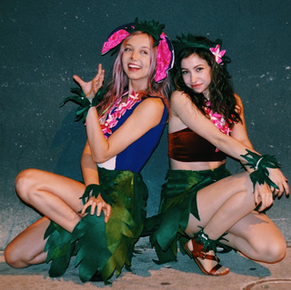 Katelyn Nacon feet photo thumbnail