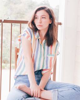 Katelyn Nacon feet photo thumbnail