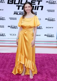 Katelyn Nacon feet photo thumbnail