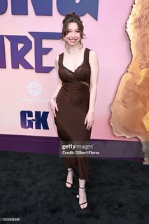 Katelyn Nacon feet photo thumbnail