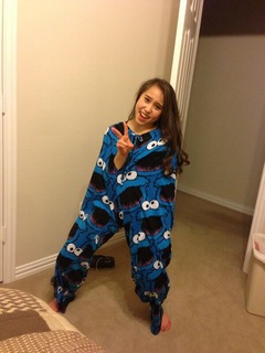 Katelyn Ohashi feet photo thumbnail