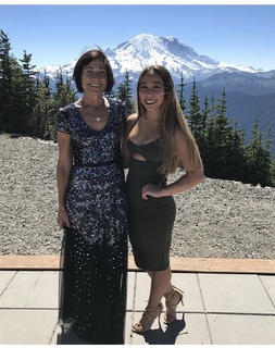 Katelyn Ohashi feet photo thumbnail