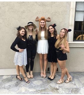 Katelyn Ohashi feet photo thumbnail