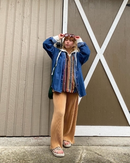 Katelyn Ohashi feet photo thumbnail