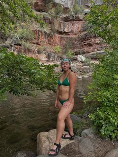 Katelyn Ohashi feet photo thumbnail