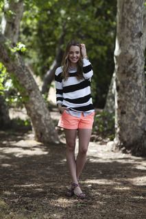 Katelyn Tarver feet photo 2