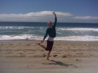Katelyn Tarver feet photo 2