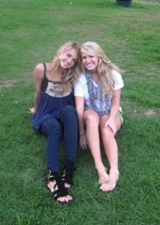 Katelyn Tarver feet photo 1