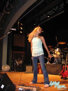 Katelyn Tarver feet photo 16