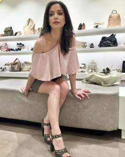 Katerina Geronikolou feet photo 1