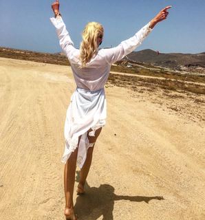 Katerina Kainourgiou feet photo thumbnail