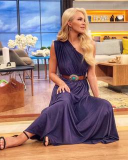 Katerina Kainourgiou feet photo thumbnail