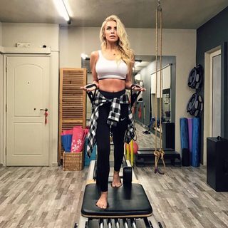 Katerina Kainourgiou feet photo thumbnail