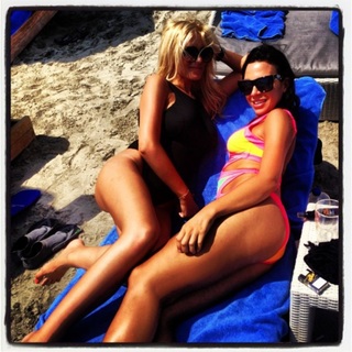 Katerina Kainourgiou feet photo thumbnail