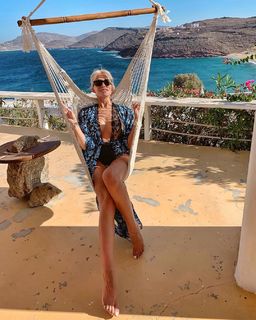 Katerina Kainourgiou feet photo thumbnail