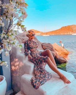 Katerina Kainourgiou feet photo thumbnail