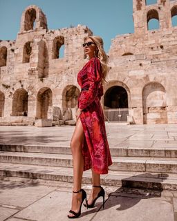 Katerina Kainourgiou feet photo thumbnail