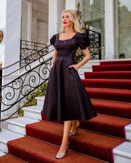 Katerina Kainourgiou feet photo thumbnail