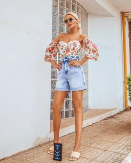 Katerina Kainourgiou feet photo thumbnail