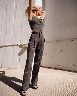 Katerina Kainourgiou feet photo thumbnail