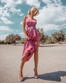 Katerina Kainourgiou feet photo thumbnail