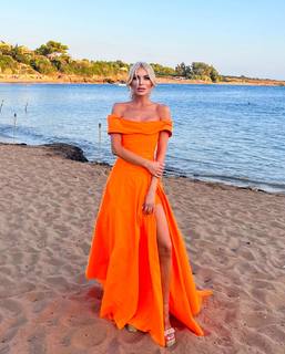 Katerina Kainourgiou feet photo thumbnail