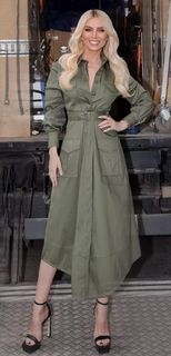 Katerina Kainourgiou feet photo thumbnail