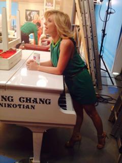 Katerina Karavatou feet photo thumbnail