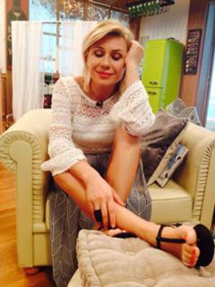 Katerina Karavatou feet photo thumbnail