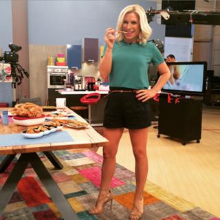 Katerina Karavatou feet photo thumbnail