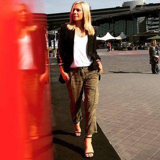 Katerina Karavatou feet photo thumbnail