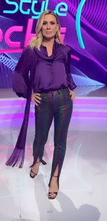 Katerina Karavatou feet photo thumbnail