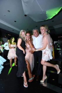 Katerina Papoutsaki feet photo thumbnail