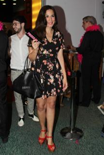 Katerina Papoutsaki feet photo thumbnail