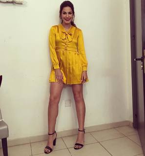 Katerina Papoutsaki feet photo thumbnail