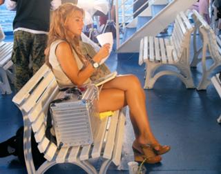 Katerina Papoutsaki feet photo thumbnail