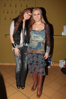 Katerina Papoutsaki feet photo thumbnail