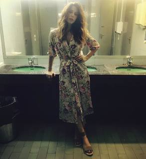 Katerina Papoutsaki feet photo thumbnail