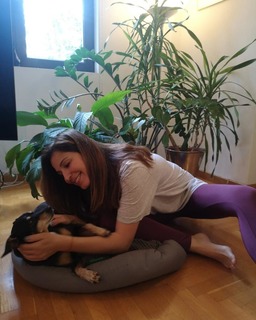 Katerina Papoutsaki feet photo thumbnail