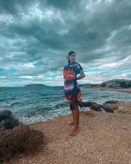 Katerina Papoutsaki feet photo thumbnail