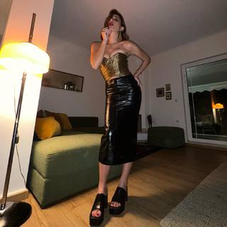 Katerina Papoutsaki feet photo thumbnail